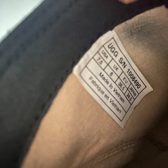 UGG Blaney Crystals Women's Black High Top Sneakers Size 7.5 1008490 Fall - Picture 11 of 15